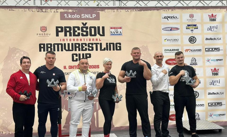 ЩЕДРИЙ МЕДАЛЬНИЙ ВРОЖАЙ УКРАЇНСЬКИХ АРМРЕСТЛЕРЛІВ У СЛОВАЧЧИНІ