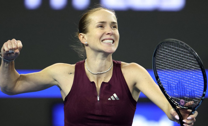 СВІТОЛІНА ВПЕВНЕНО ПЕРЕМОГЛА ЕНН ЛІ ТА ВИЙШЛА ДО ЧВЕРТЬФІНАЛУ WTA 1000 У ПЕКІНІ