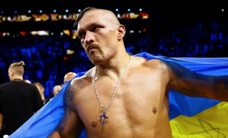 ОЛЕКСАНДР УСИК ОБРАВ СУПЕРНИКА НА НАСТУПНИЙ БІЙ