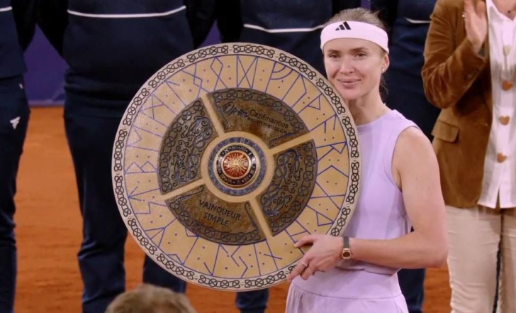 УКРАЇНСЬКИЙ ТРІУМФ У ФРАНЦІЇ: ЕЛІНА СВІТОЛІНА - ПЕРЕМОЖНИЦЯ ТУРНІРУ В РУАНІ!