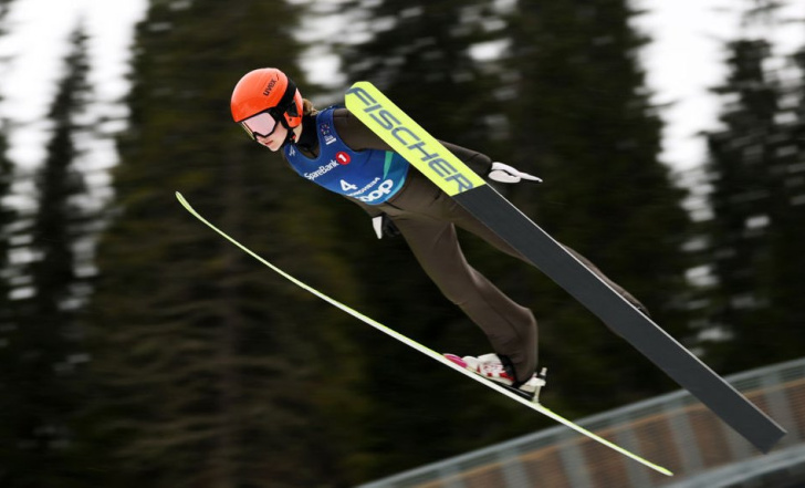 ЮНА КАРІНА КОЗЛОВА ПРИНЕСЛА УКРАЇНІ ПЕРШІ В ІСТОРІЇ ЗАЛІКОВІ ОЧКИ КУБКА СВІТУ З ЛИЖНОГО ДВОБОРСТВА