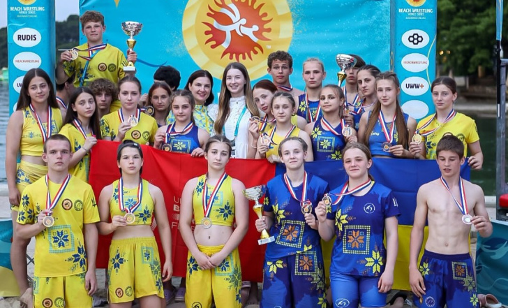 УКРАЇНСЬКІ БОРЦІ ЗДОБУЛИ 40 МЕДАЛЕЙ НА ЧЕМПІОНАТІ ЄВРОПИ З ПЛЯЖНОЇ БОРОТЬБИ