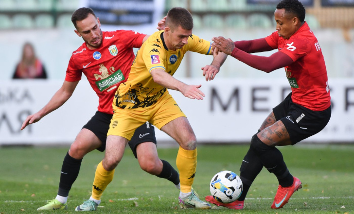 ДЕРБІ НА «АРЕНІ ЛЬВІВ»: «РУХ» ПРИЙМАТИМЕ «КАРПАТИ» В МАТЧІ 25-ГО ТУРУ УПЛ