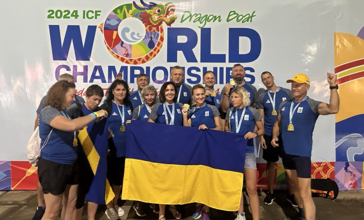 УКРАЇНСЬКА ЗБІРНА СТАЛА СЕНСАЦІЄЮ НА ЧЕМПІОНАТІ СВІТУ З ВЕСЛУВАННЯ НА ЧОВНАХ "ДРАКОН"