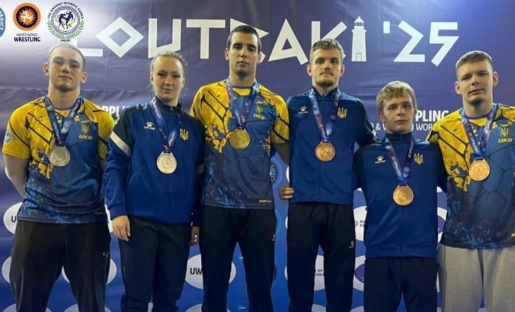 УКРАЇНА - У ТОП-3 ЮНІОРСЬКОГО ЧЕМПІОНАТУ СВІТУ З ГРЕППЛІНГУ